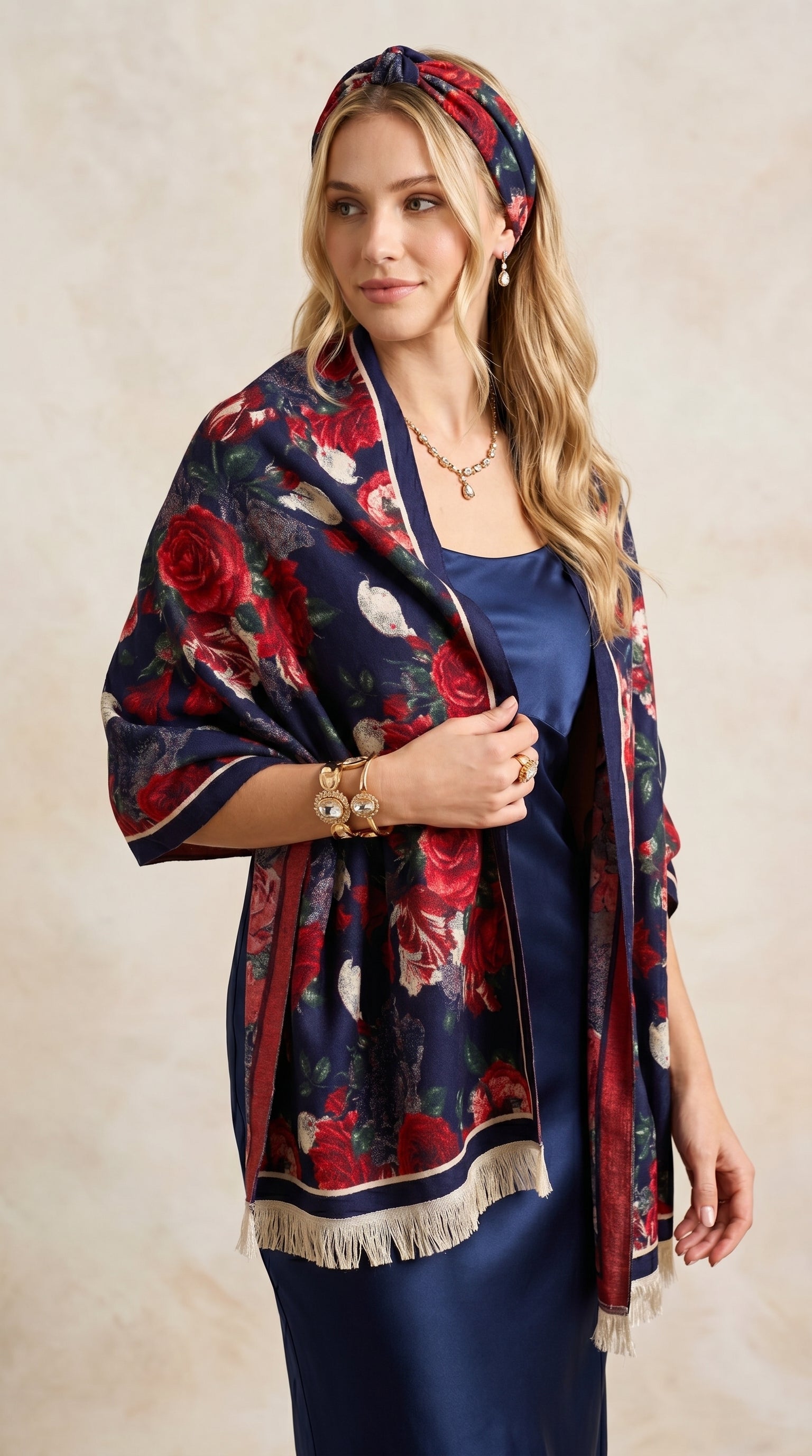 Bouquets of Roses Premium Scarf