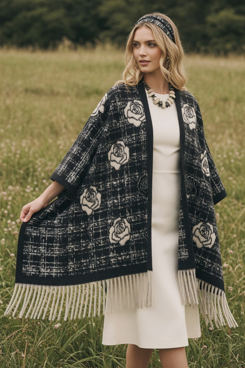 Roses Tweed Ruana – Soft Floral Pattern Wrap