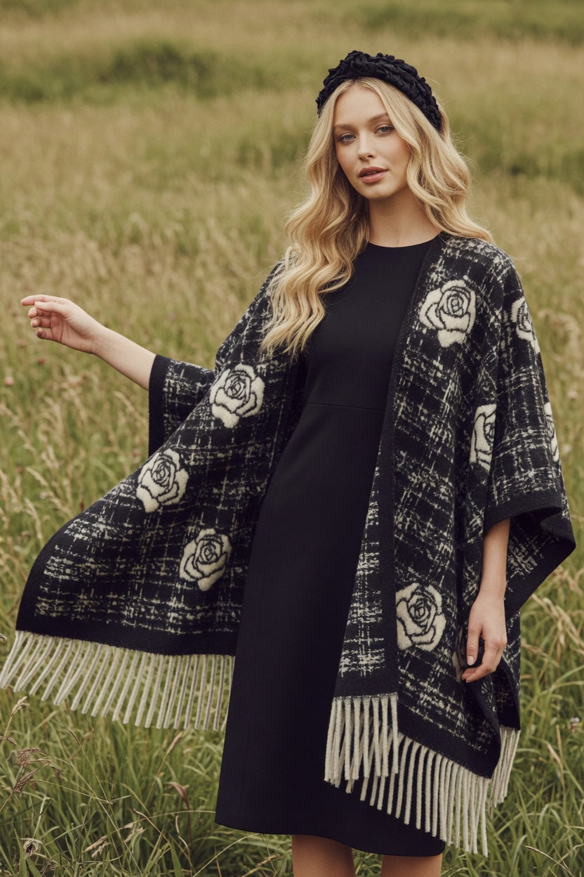 Roses Tweed Ruana – Soft Floral Pattern Wrap